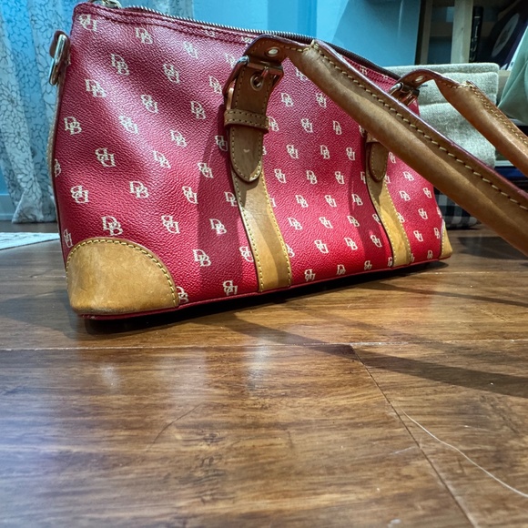 Dooney and Burke leather purse - Picture 4 of 4